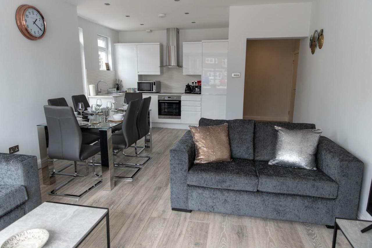 London Northwick Park Serviced Apartments By Riis Property Harrow Buitenkant foto
