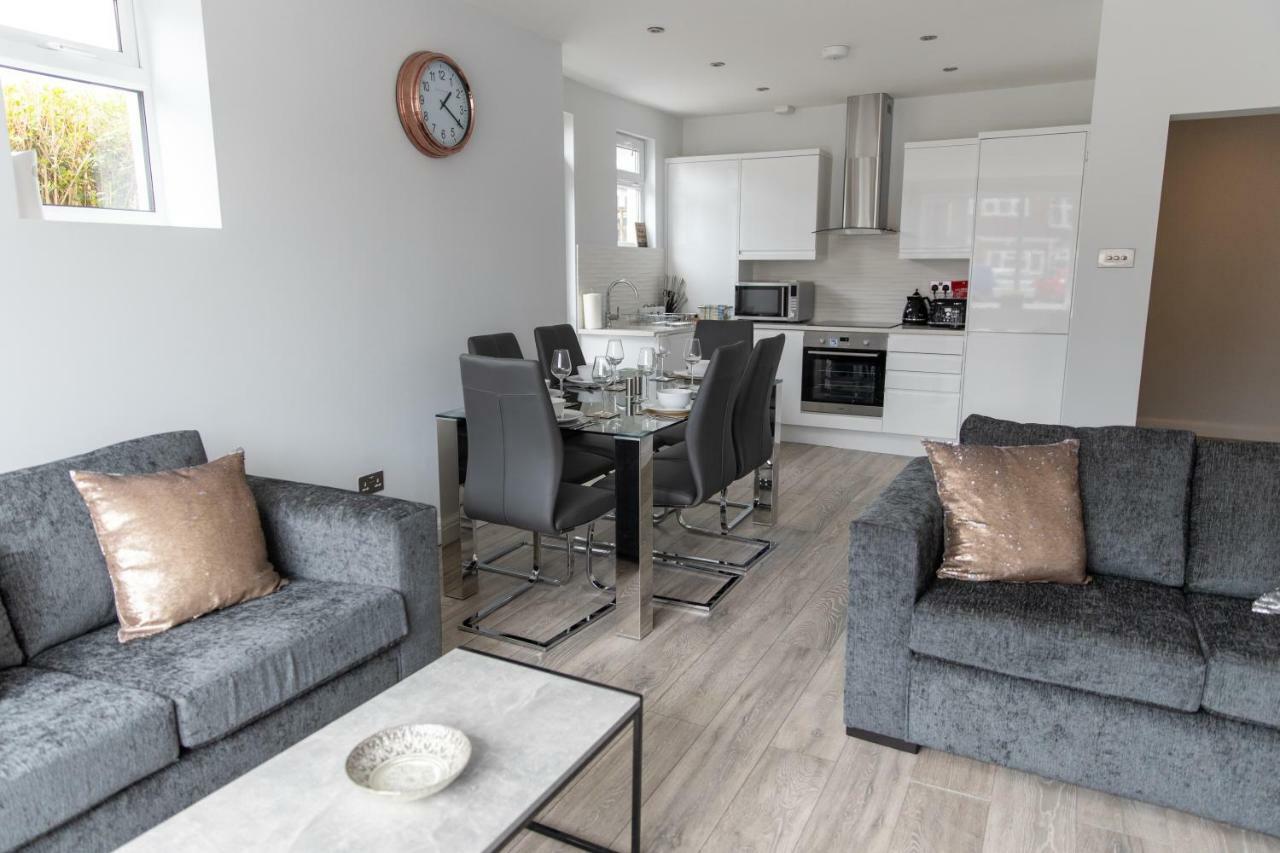 London Northwick Park Serviced Apartments By Riis Property Harrow Buitenkant foto