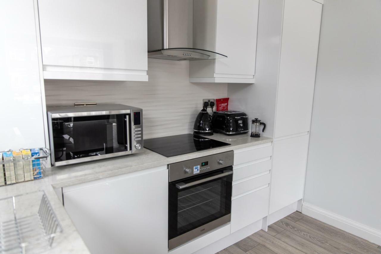 London Northwick Park Serviced Apartments By Riis Property Harrow Buitenkant foto