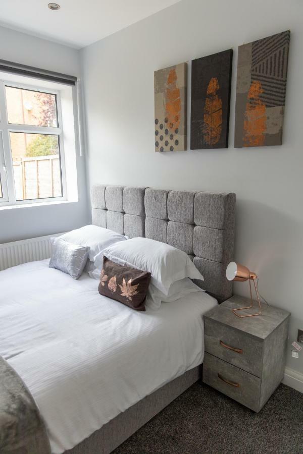 London Northwick Park Serviced Apartments By Riis Property Harrow Buitenkant foto