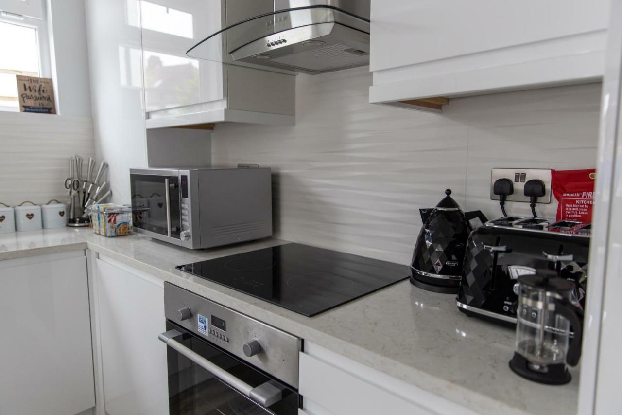 London Northwick Park Serviced Apartments By Riis Property Harrow Buitenkant foto