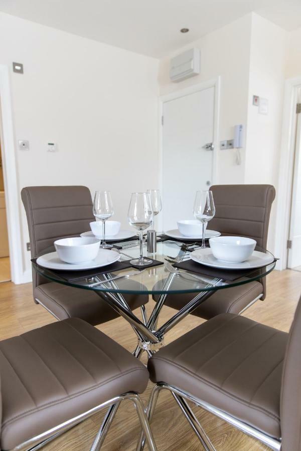 London Northwick Park Serviced Apartments By Riis Property Harrow Buitenkant foto