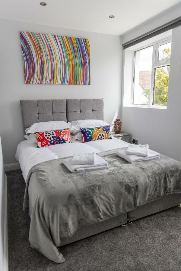 London Northwick Park Serviced Apartments By Riis Property Harrow Buitenkant foto