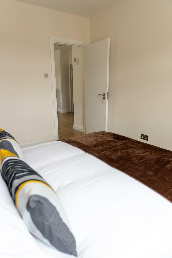 London Northwick Park Serviced Apartments By Riis Property Harrow Buitenkant foto