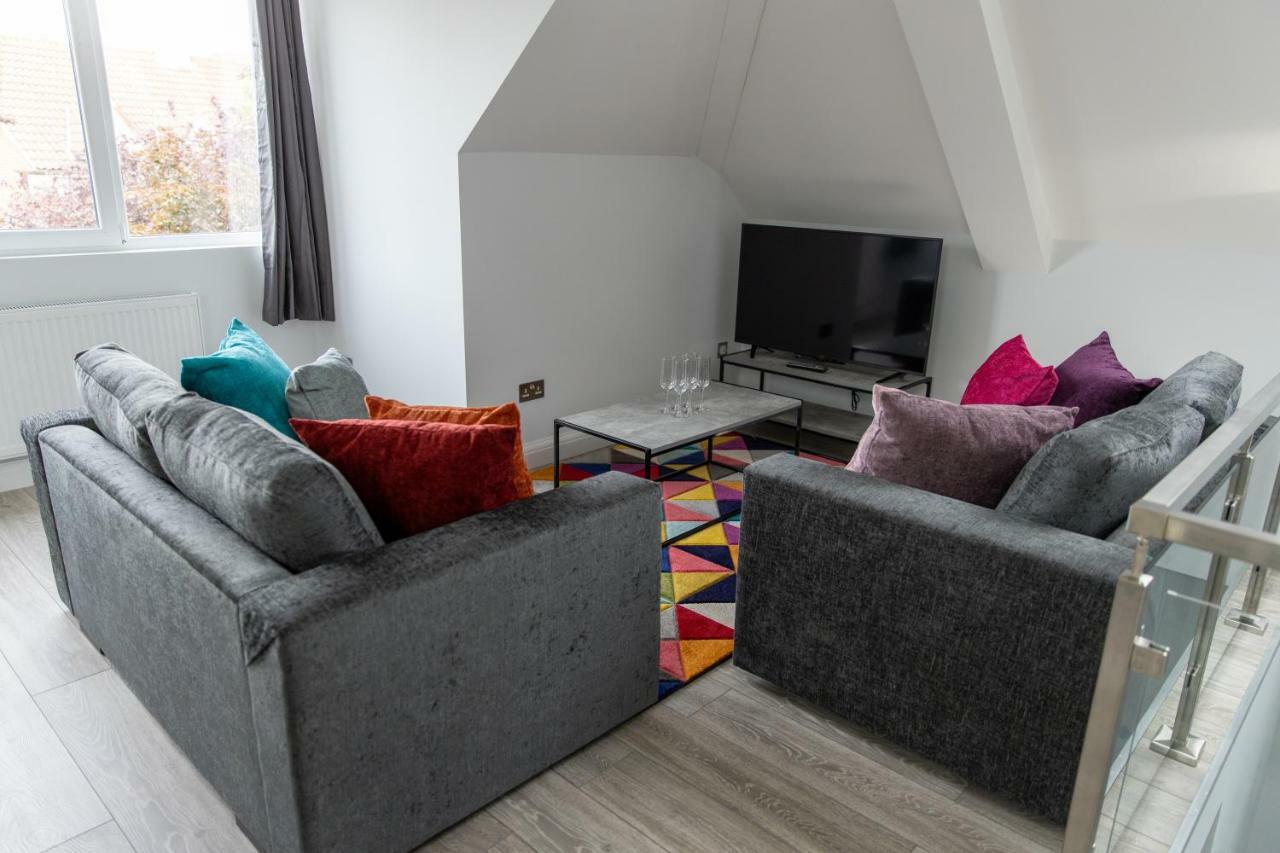 London Northwick Park Serviced Apartments By Riis Property Harrow Buitenkant foto